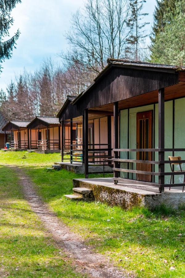 Chatovy Tabor Maly Ratmirov エクステリア 写真