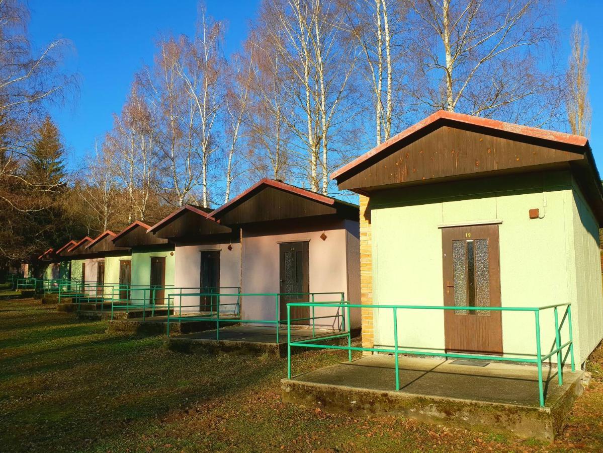 Chatovy Tabor Maly Ratmirov エクステリア 写真